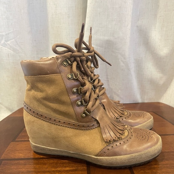 Sundance Booties Size 39 (8.5) - Picture 3 of 7